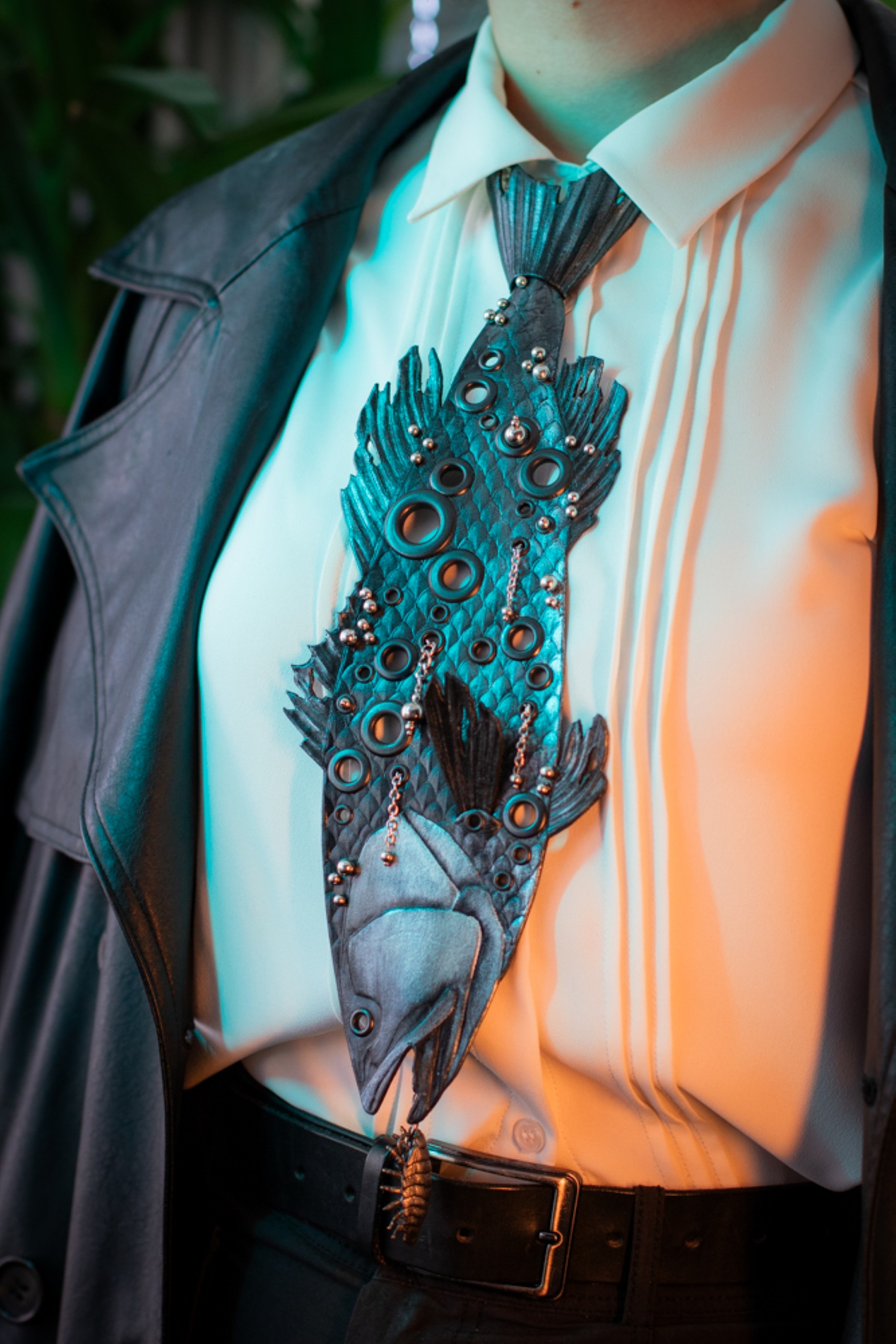 "Parasite" Leather Tie